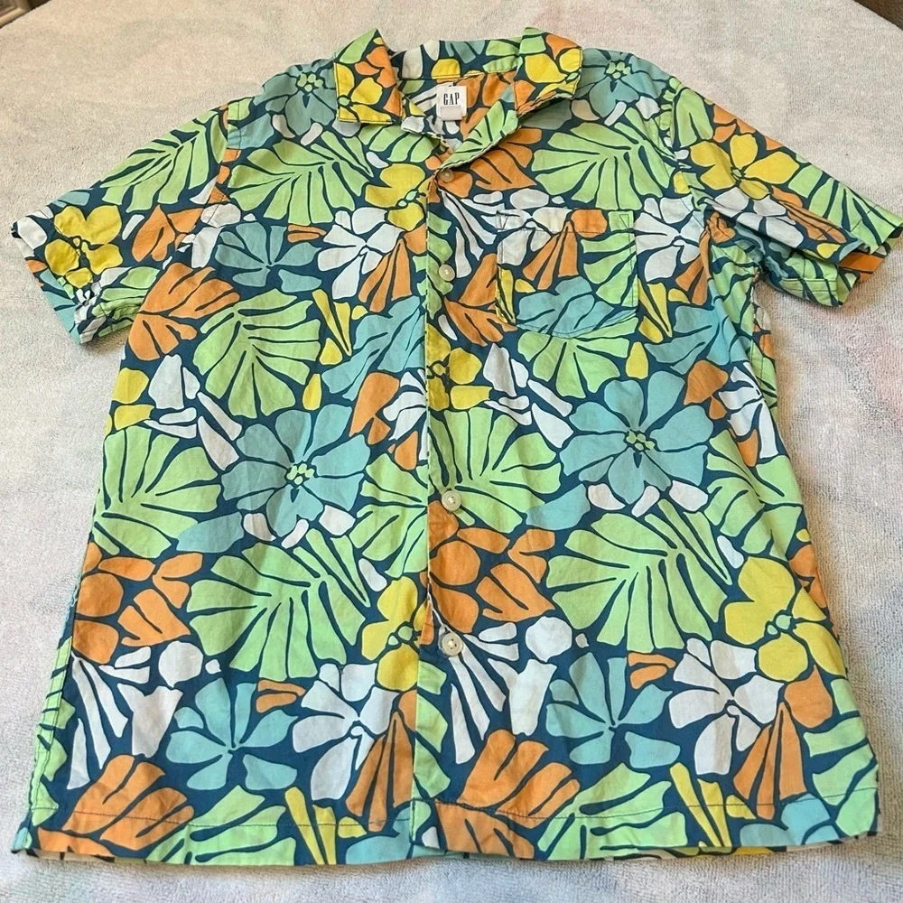 GAP Kids Tropical Floral Button Down Shirt